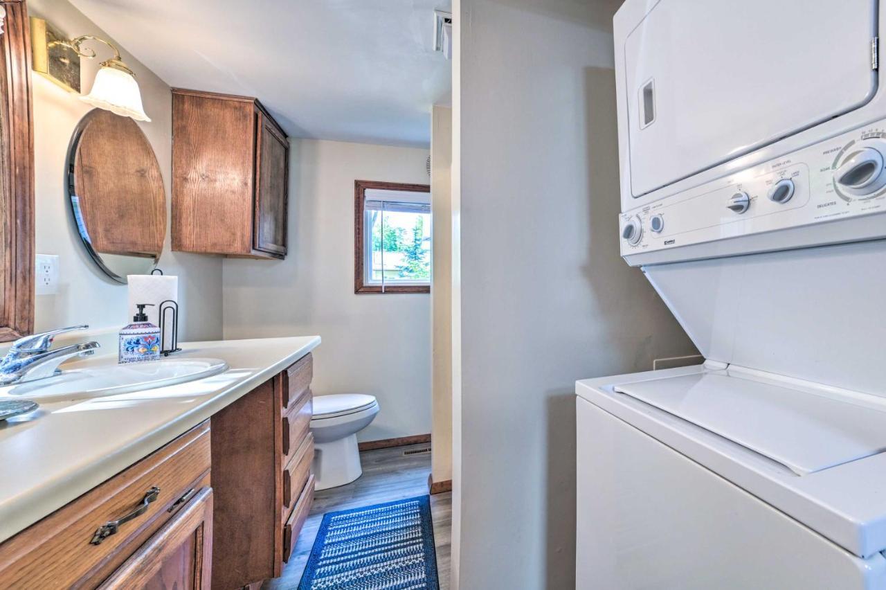 East Tawas Lakefront Getaway With Kayaks And Deck Екстериор снимка