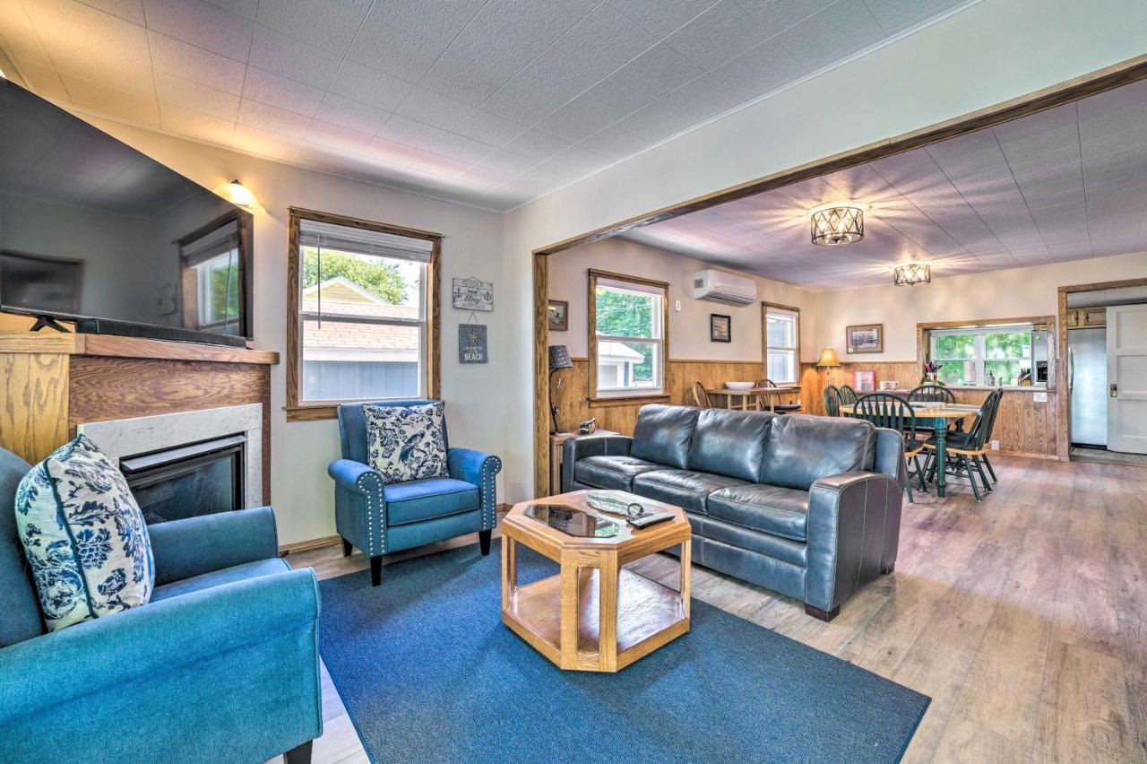 East Tawas Lakefront Getaway With Kayaks And Deck Екстериор снимка