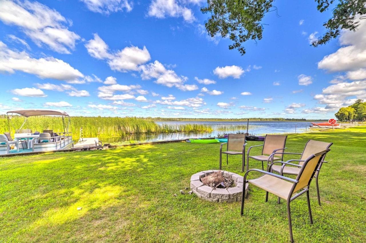 East Tawas Lakefront Getaway With Kayaks And Deck Екстериор снимка